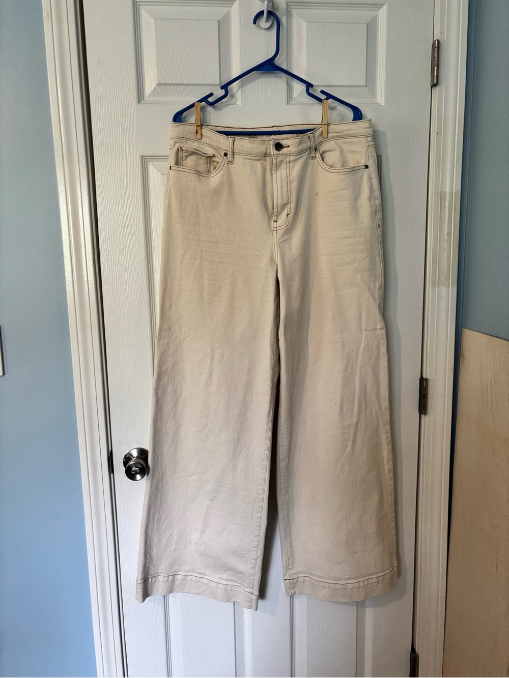 a.n.a Cream Wide-Leg Jeans - High-Rise Flare